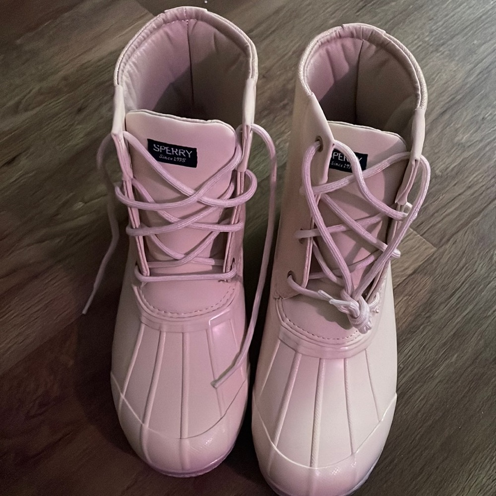 Sperry Port Waterproof Lace Up Rain Boots               Off White & Lavender